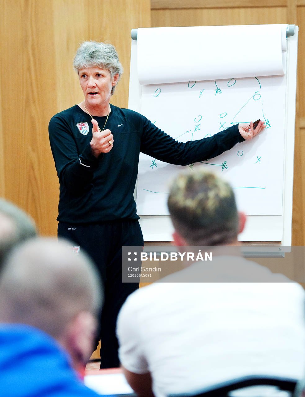 Pia Sundhage, förbundskapten, USA, håller föredrag för