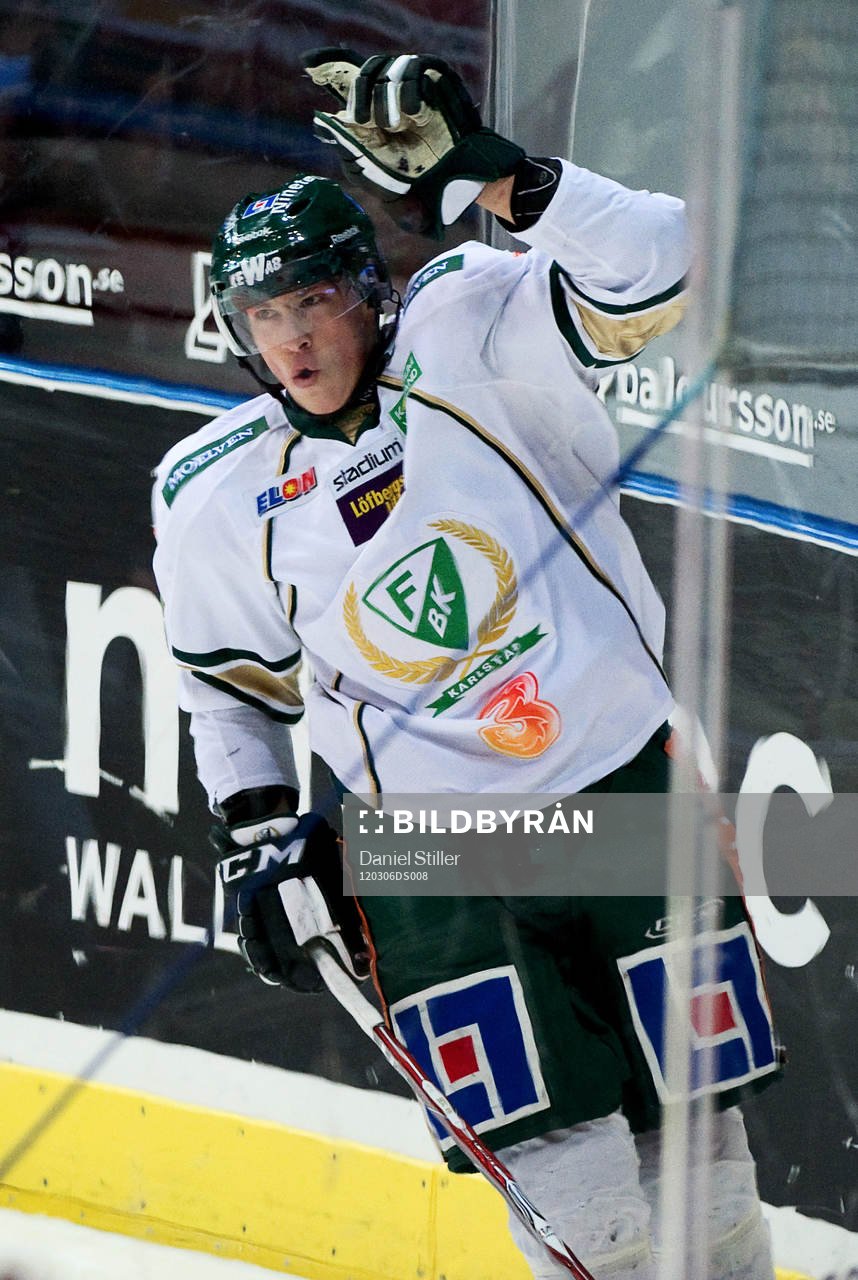Martin Sevc, Färjestad, gör 1-2, jubel