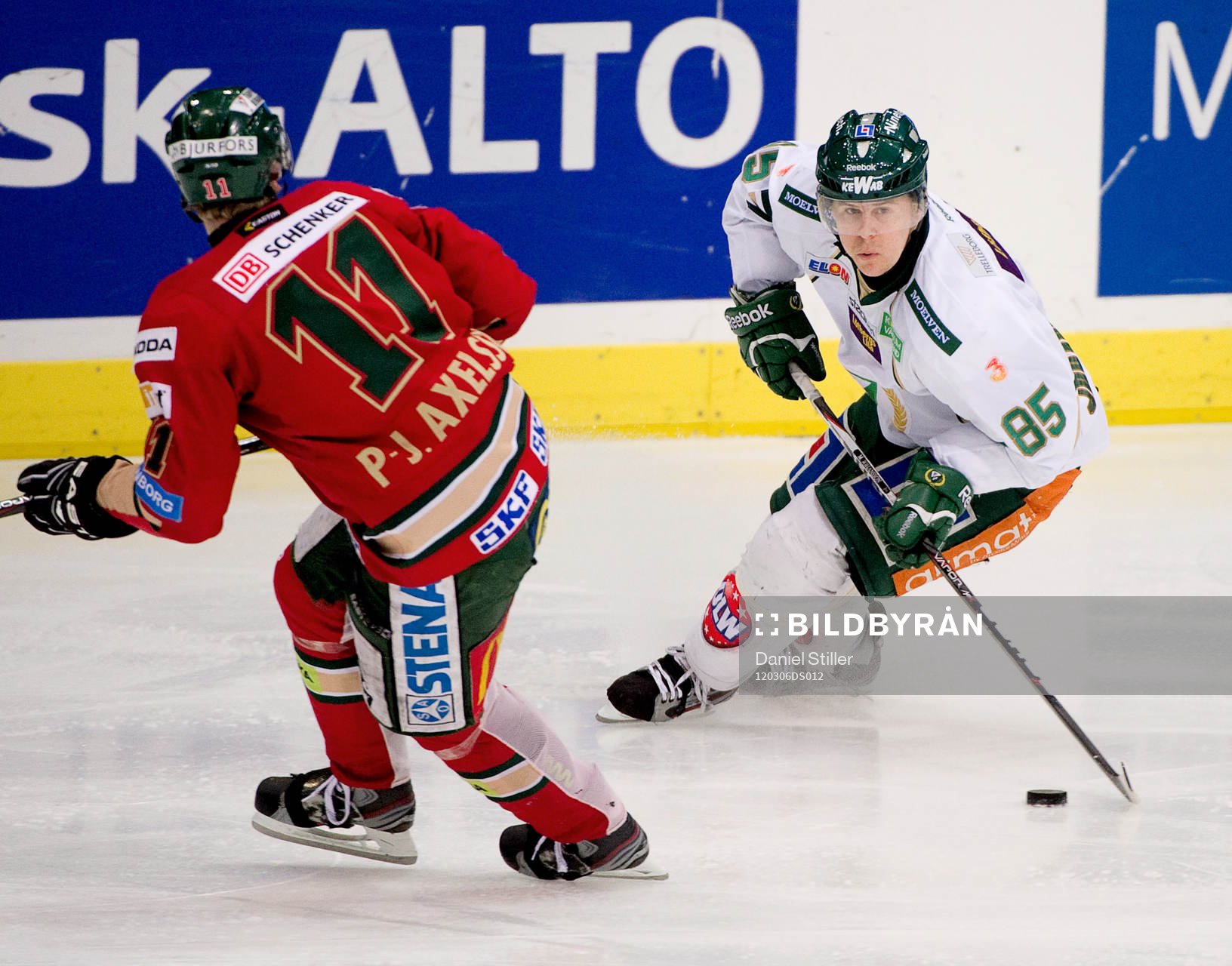 Mikael Johansson, Färjestad. Per-Johan Axelsson, Frölunda