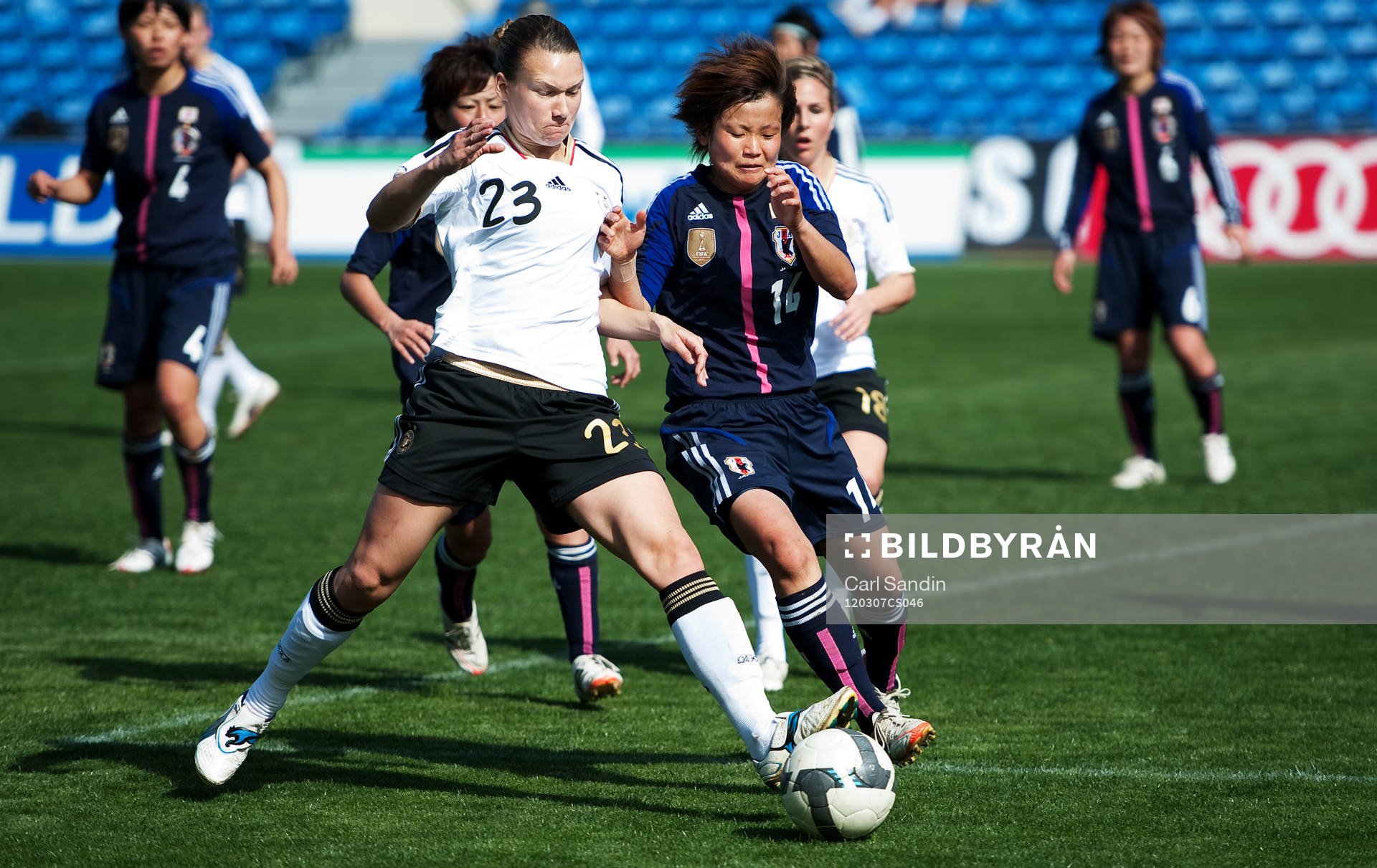 Josephine Henning, Tyskland, Asuna Tanaka, Japan.