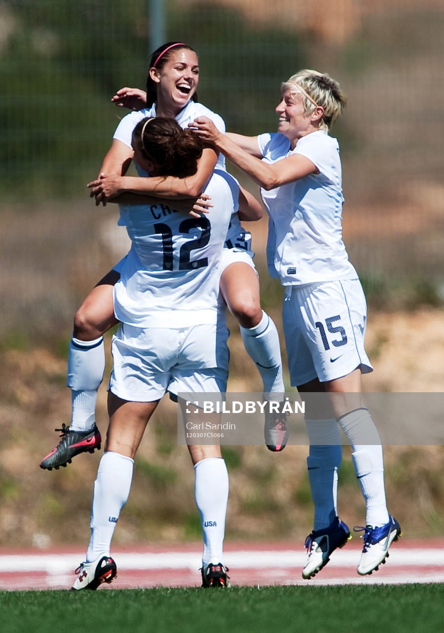 Alex Morgan, Megan Rapinoe, USA, jubel, 0-4