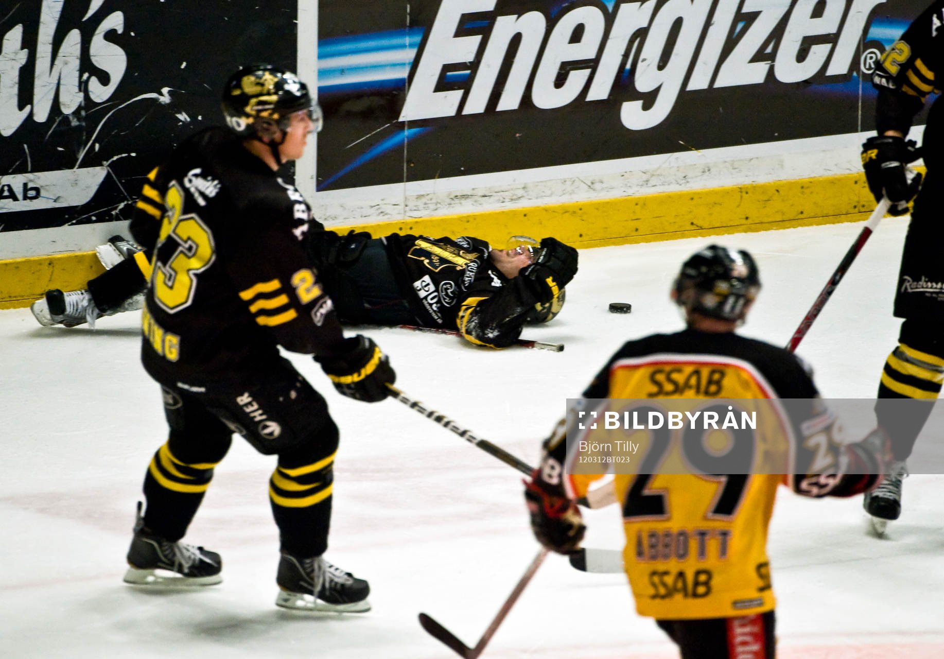 Ratislav Pavlikovsky, AIK svårt skadad