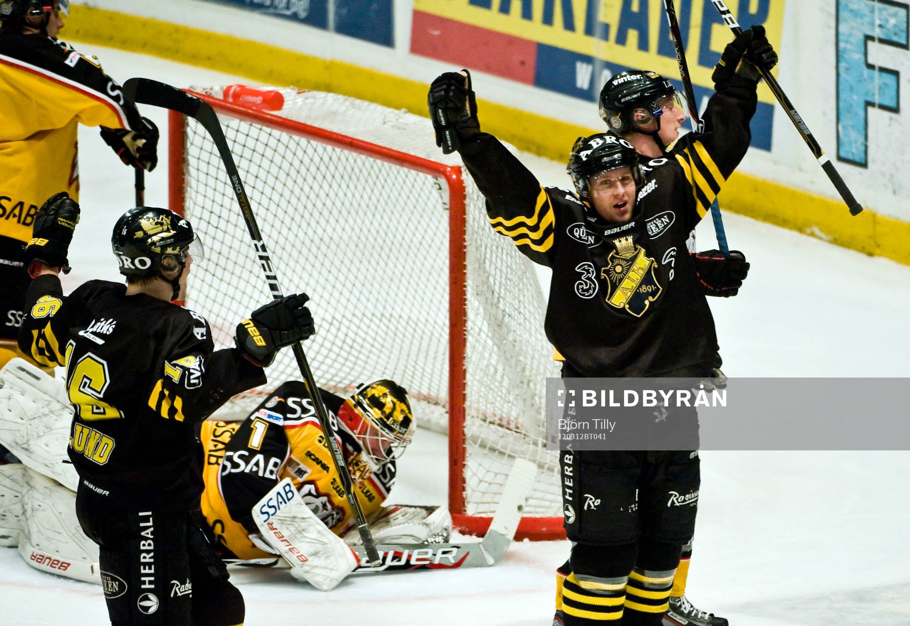 Oscar Ahlström, AIK, jubel