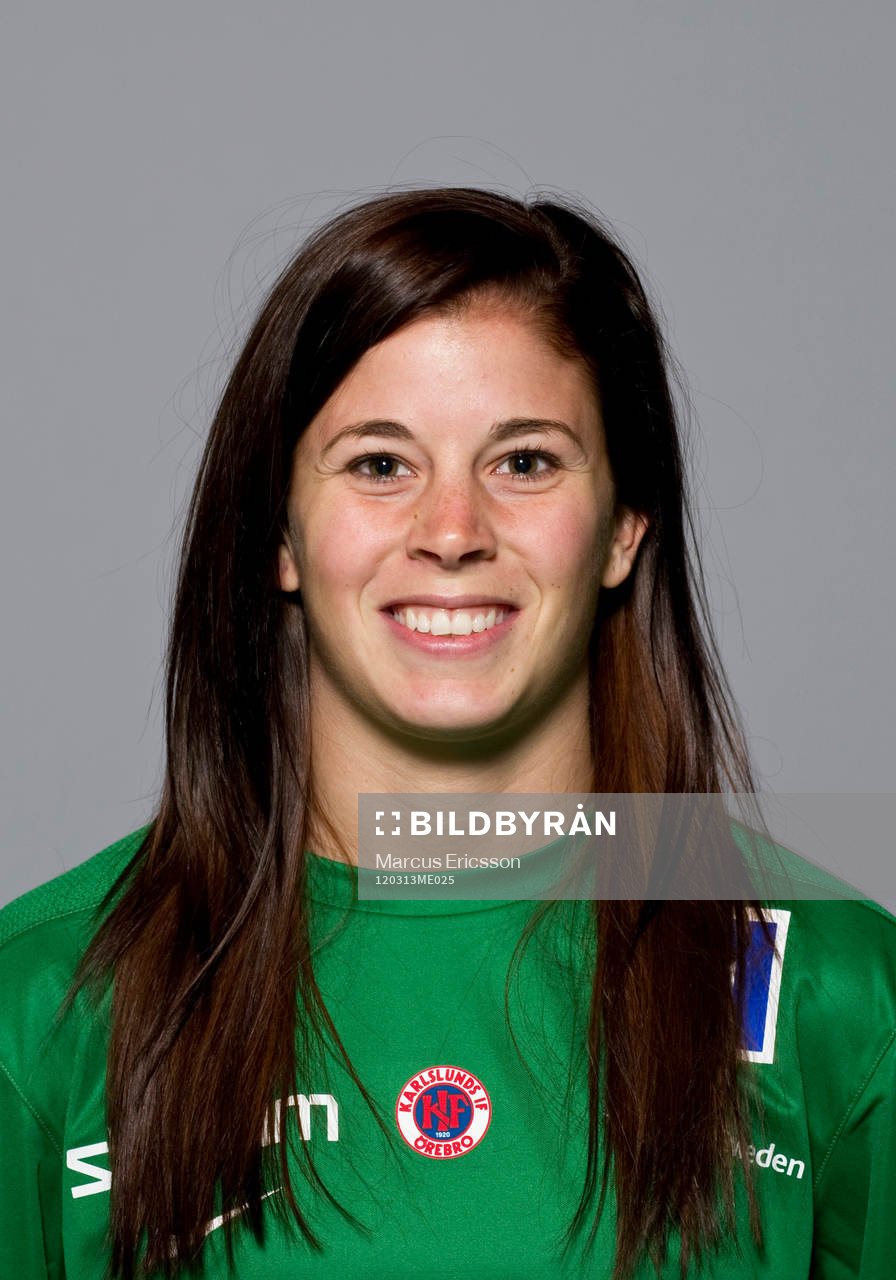 Stephanie Labbé