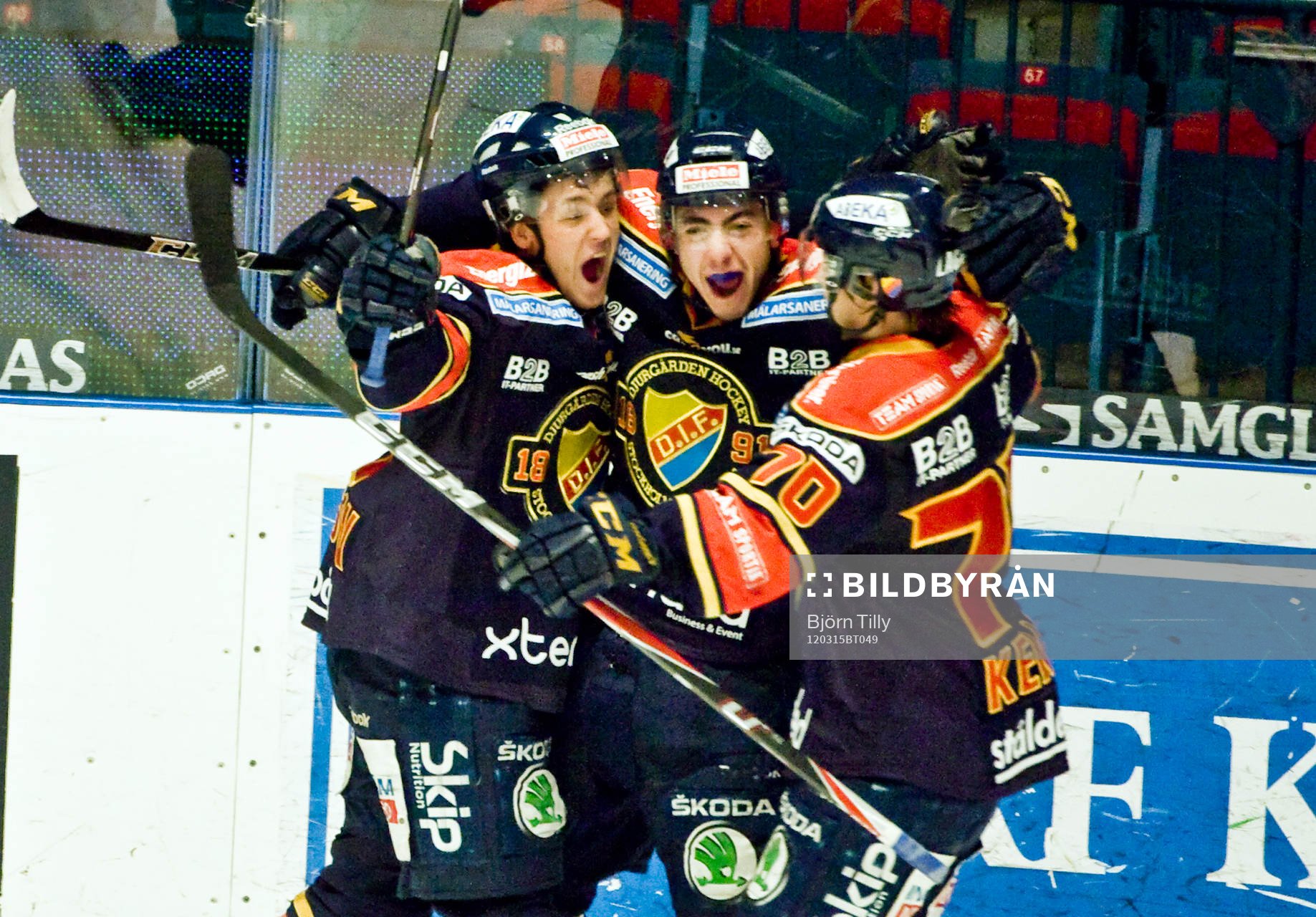 Fredrik Claesson, Mika Zibanejad och Mario Kempe,