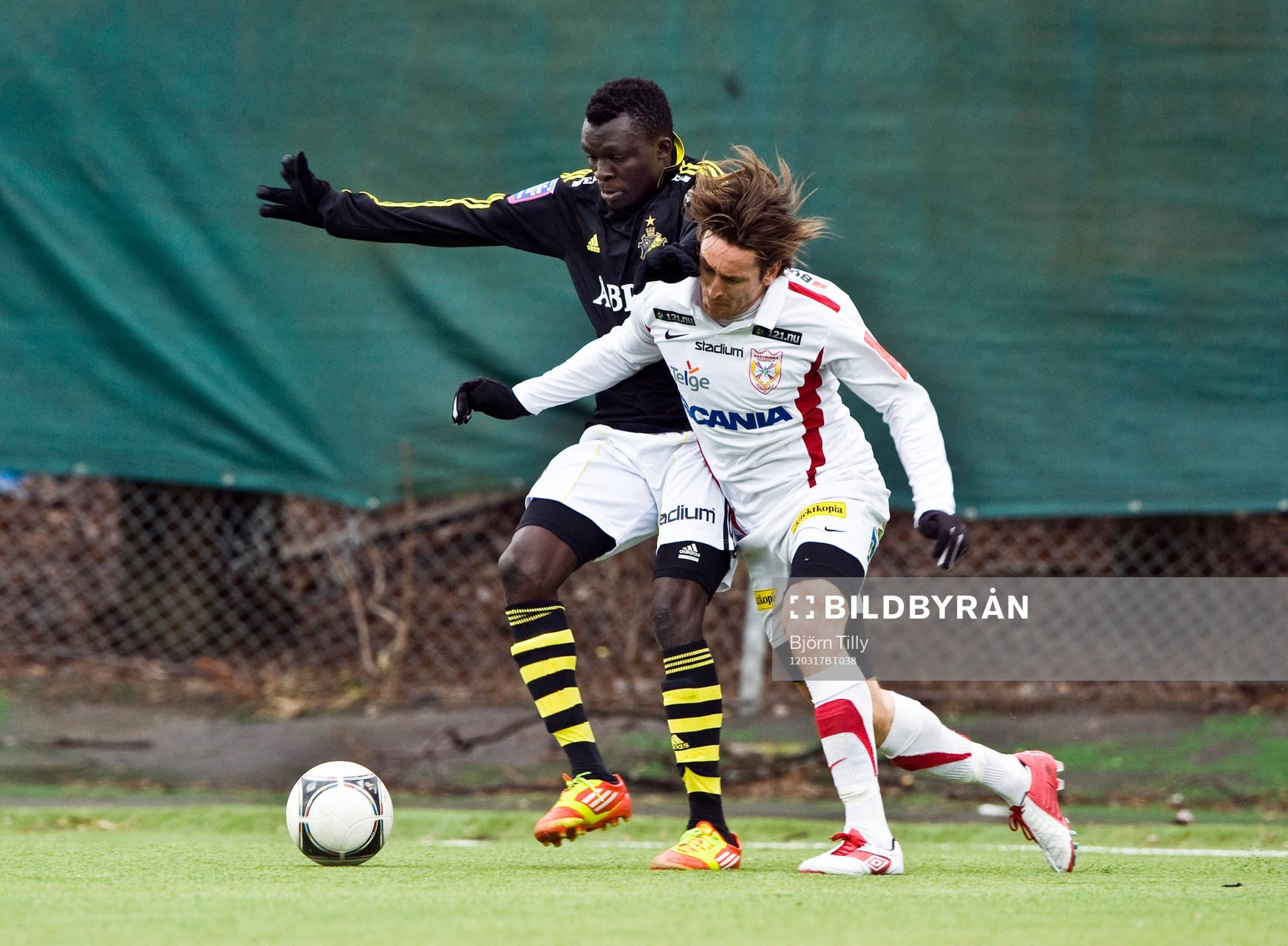 Lalawélé Atakora, AIK och Jimmie Augustsson, Assyriska