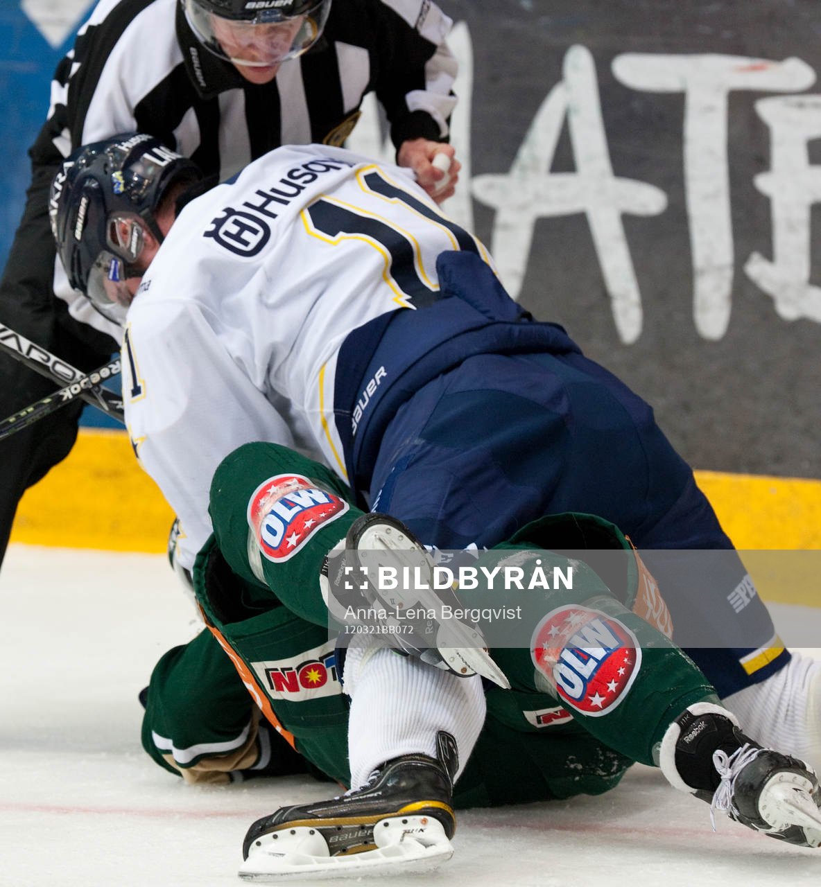 Marius Holtet, Färjestad och Jesse Joensuu, HV71. bråk,
