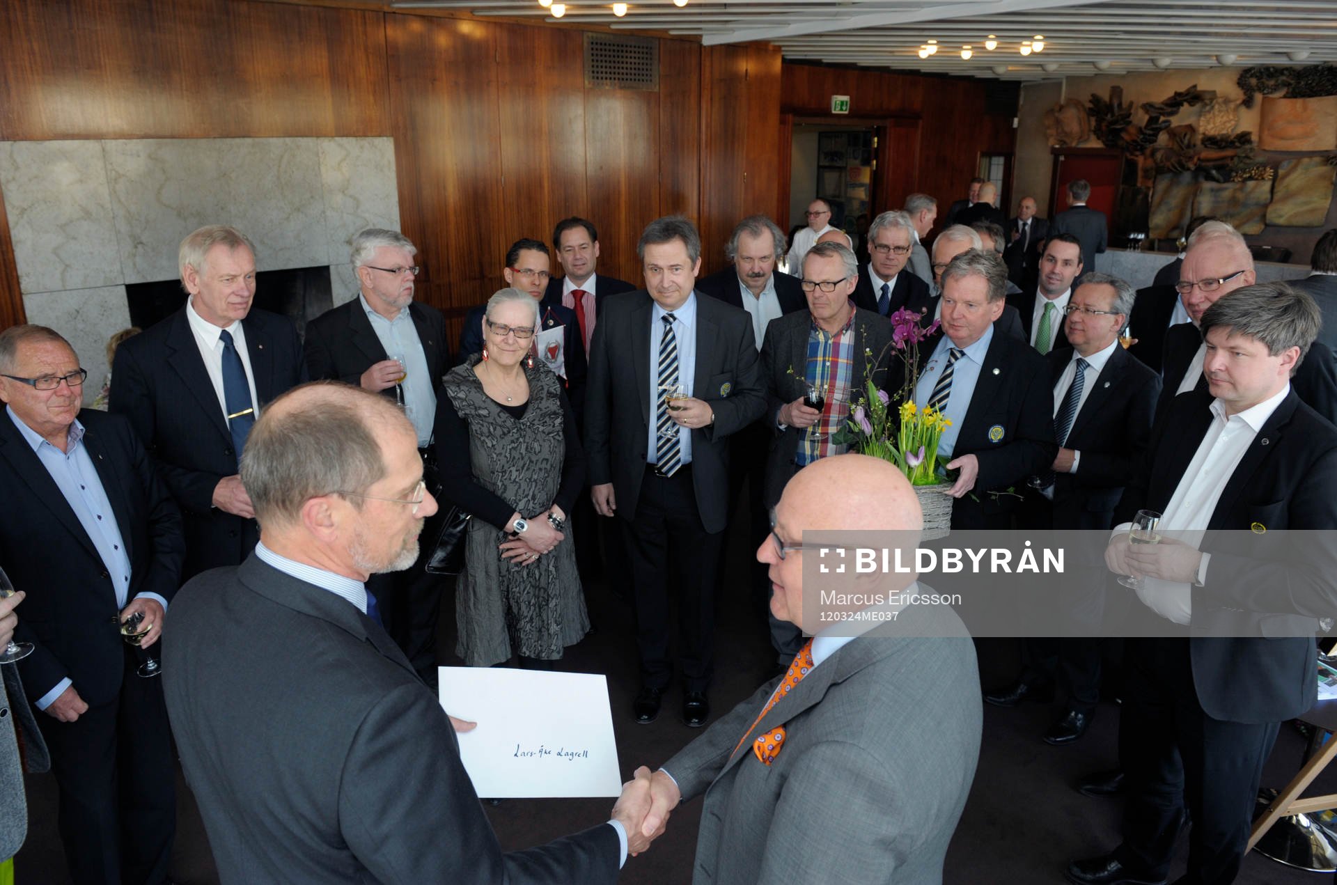 Avtackning av Lars-Åke Lagrell på Operaterassen