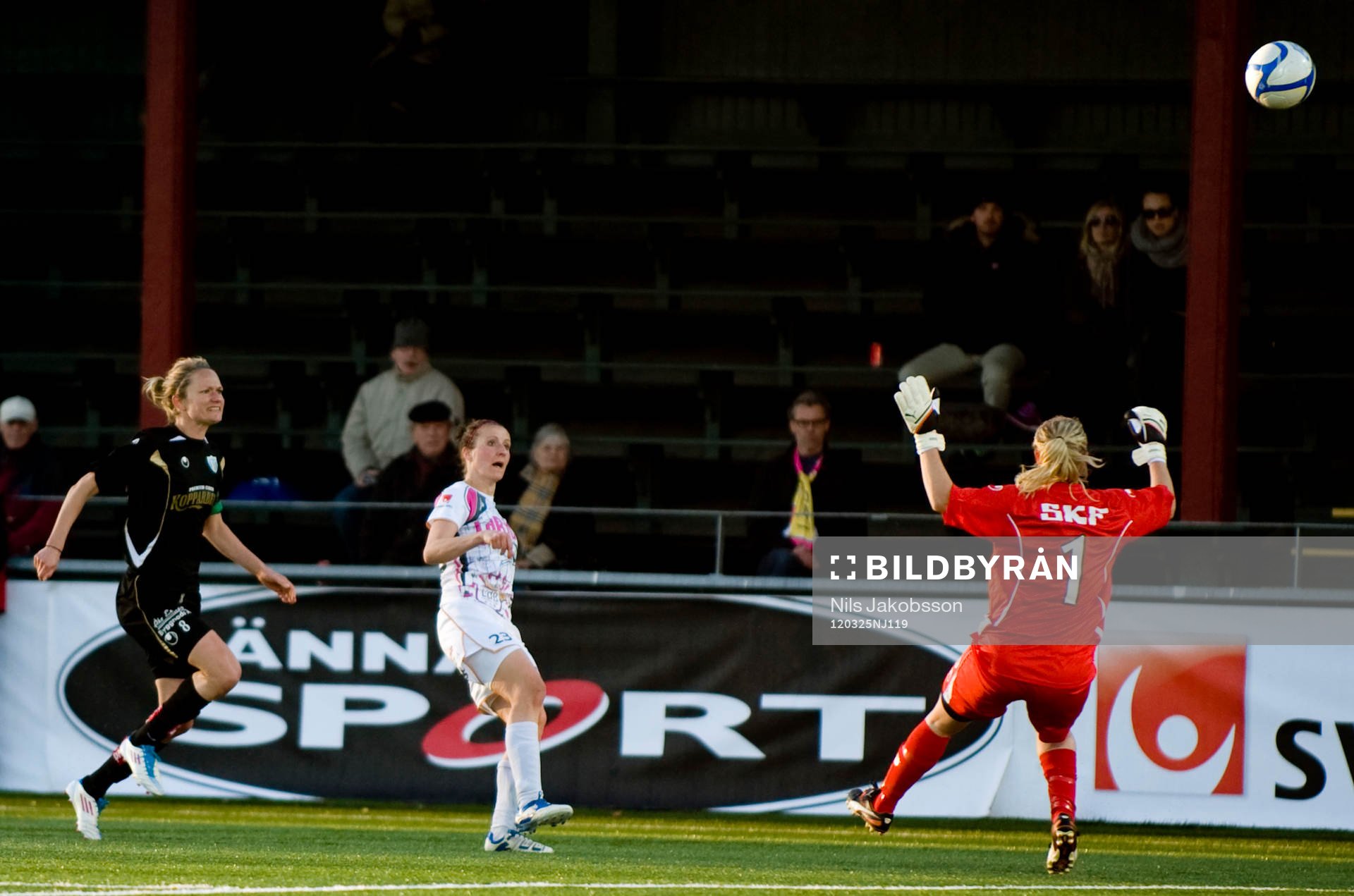 Anja Mittag, LDB Malmö lobbar in matchavgörande 2-1 bakom