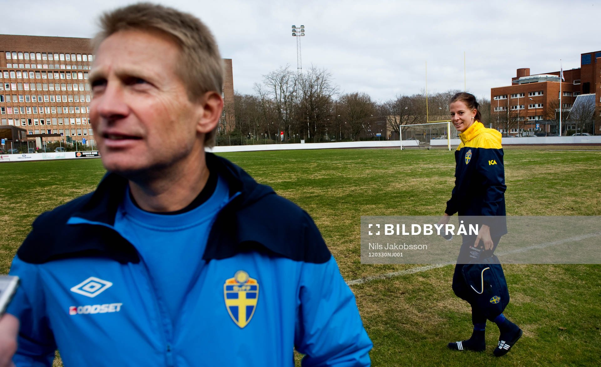 Thomas Dennerby, förbundskapten och Lotta Schelin