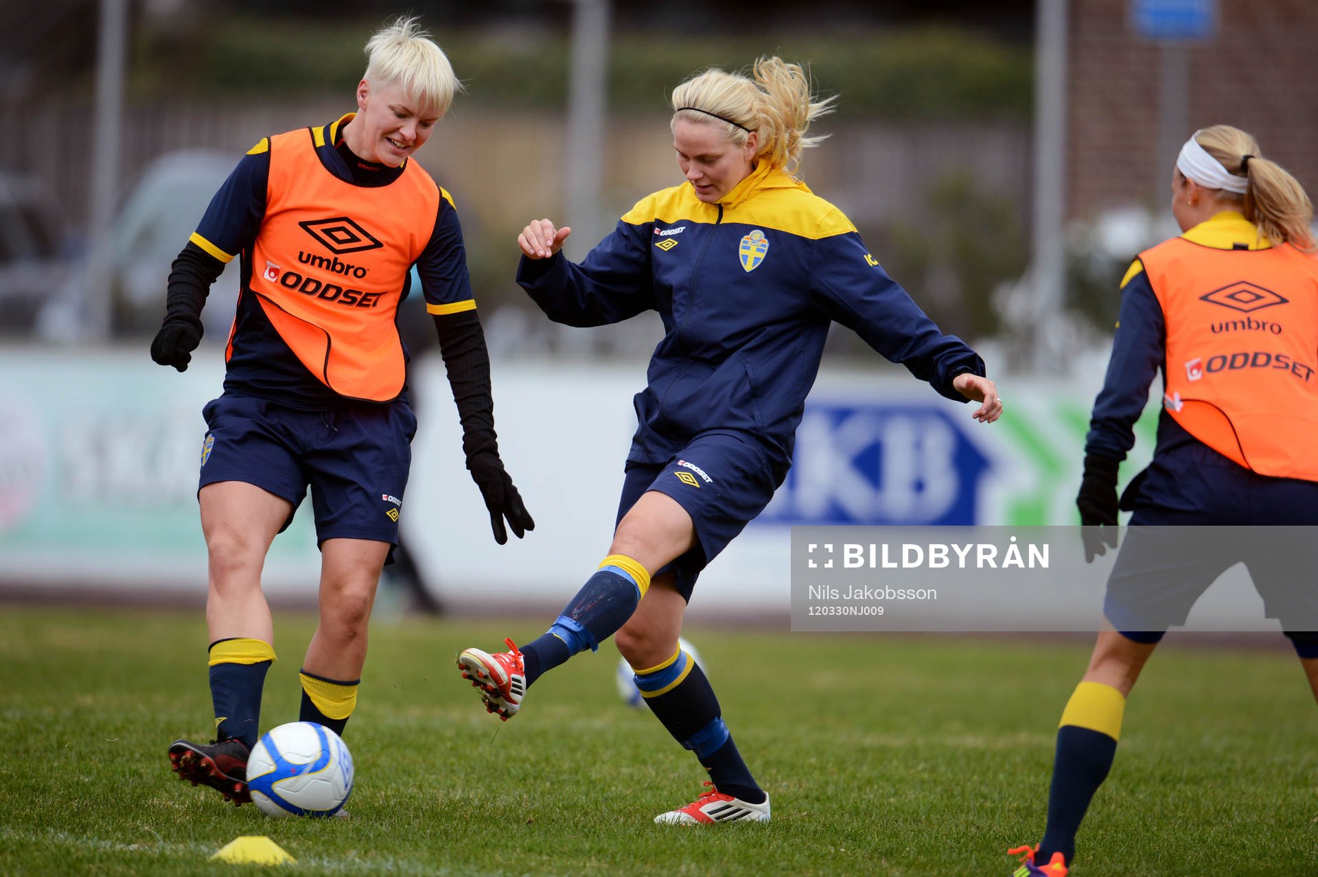 Nilla Fischer, Lisa Dahlqvist