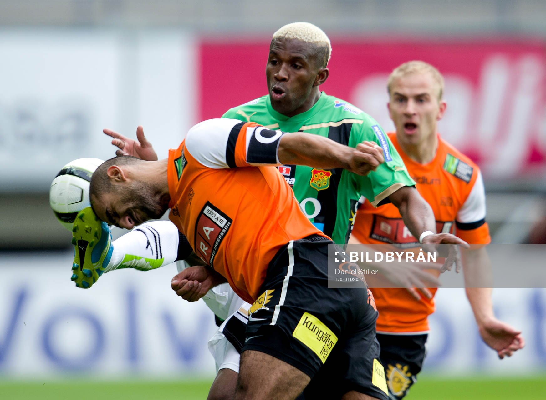 Eric Magloire Bassombeng,  Gais. Mohammed Ali Khan, Häcken