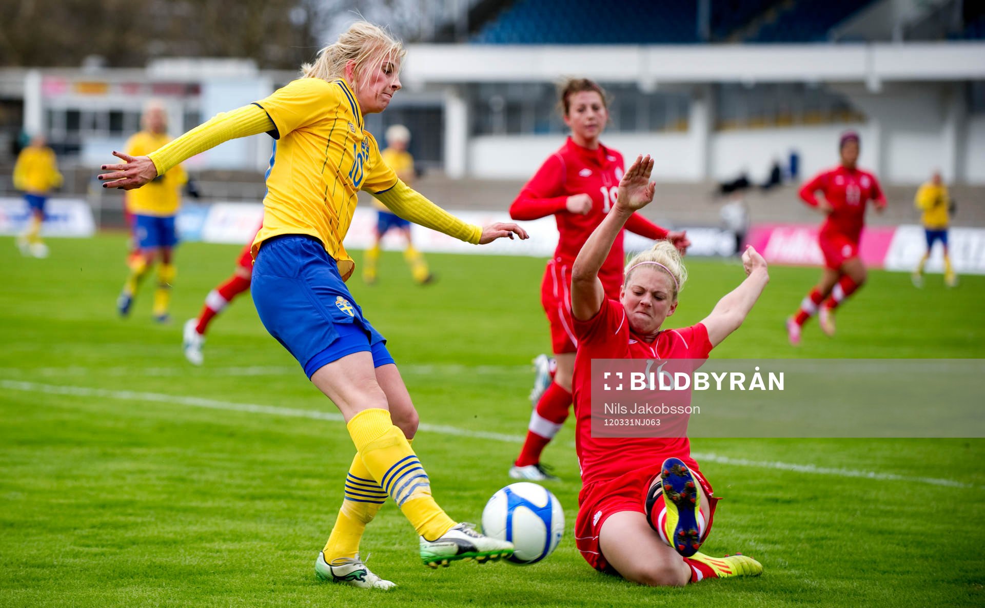 Sofia Jakobsson, Sverige, Lauren Sesselmann, Kanada