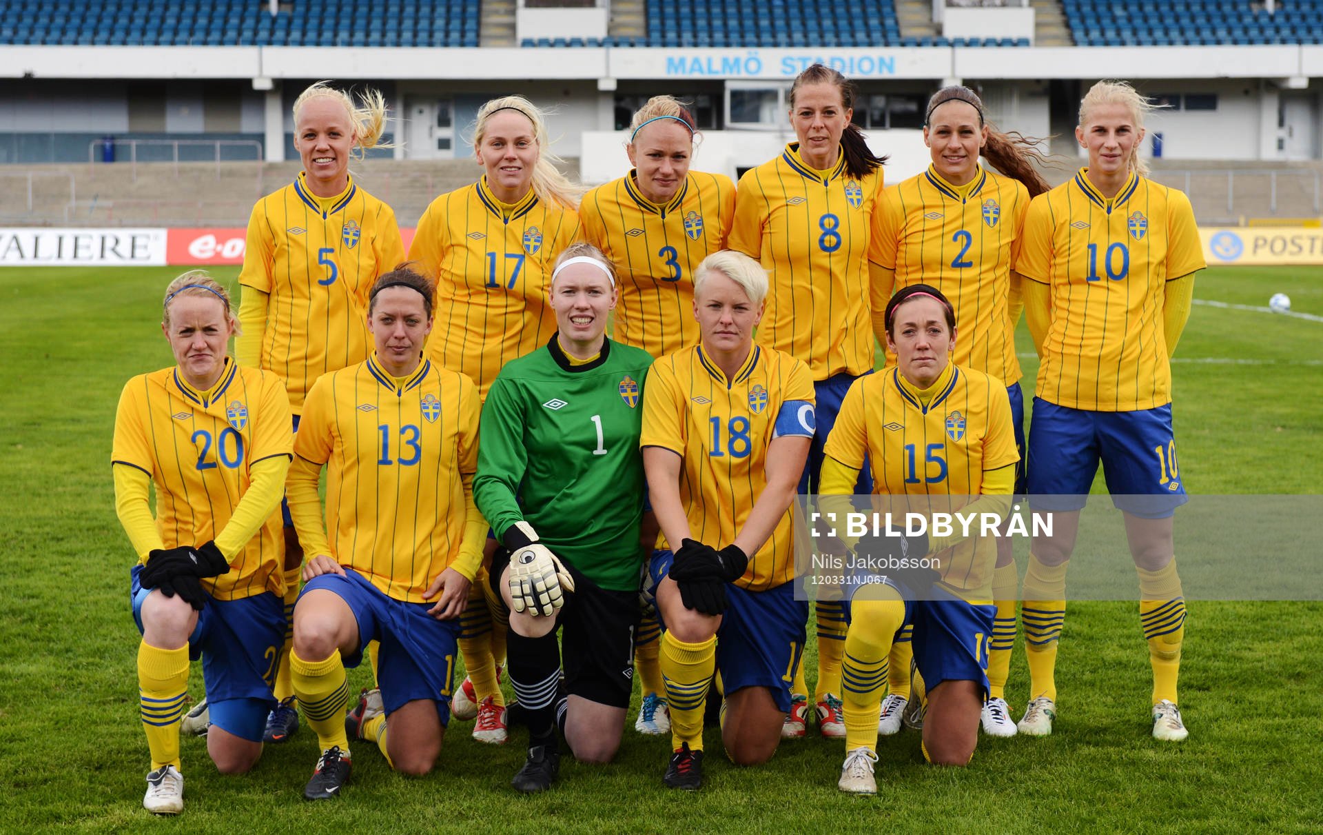 Startelva, lagbild, bakre raden från vänster, Caroline