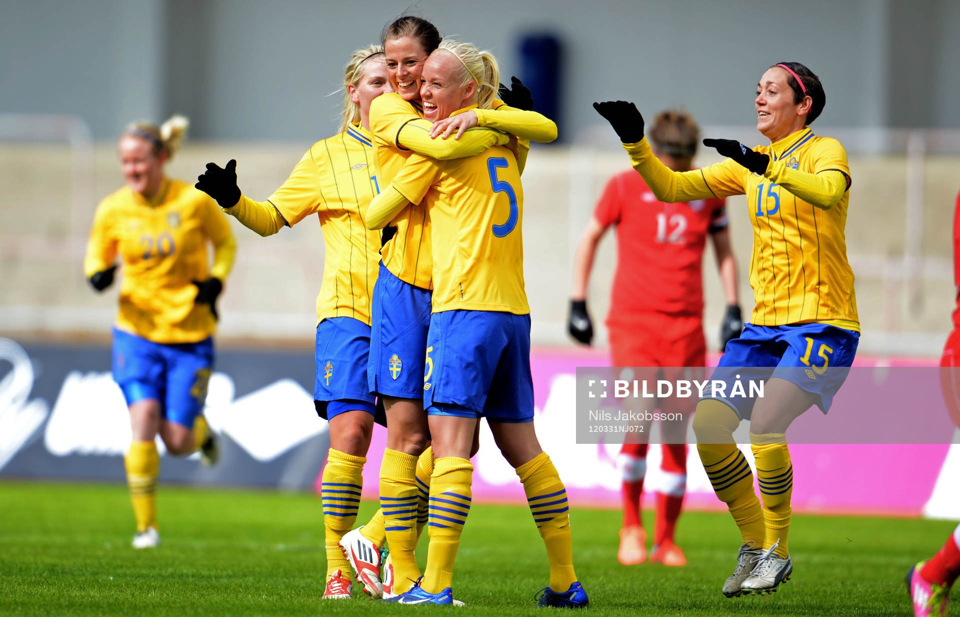 Lotta Schelin, Caroline Seger, Therese Sjögran, Sverige,