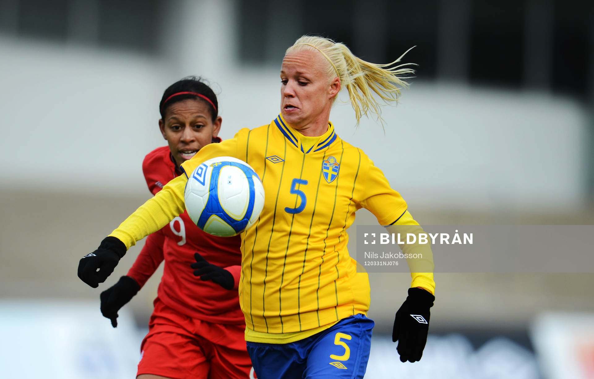 Caroline Seger, Sverige