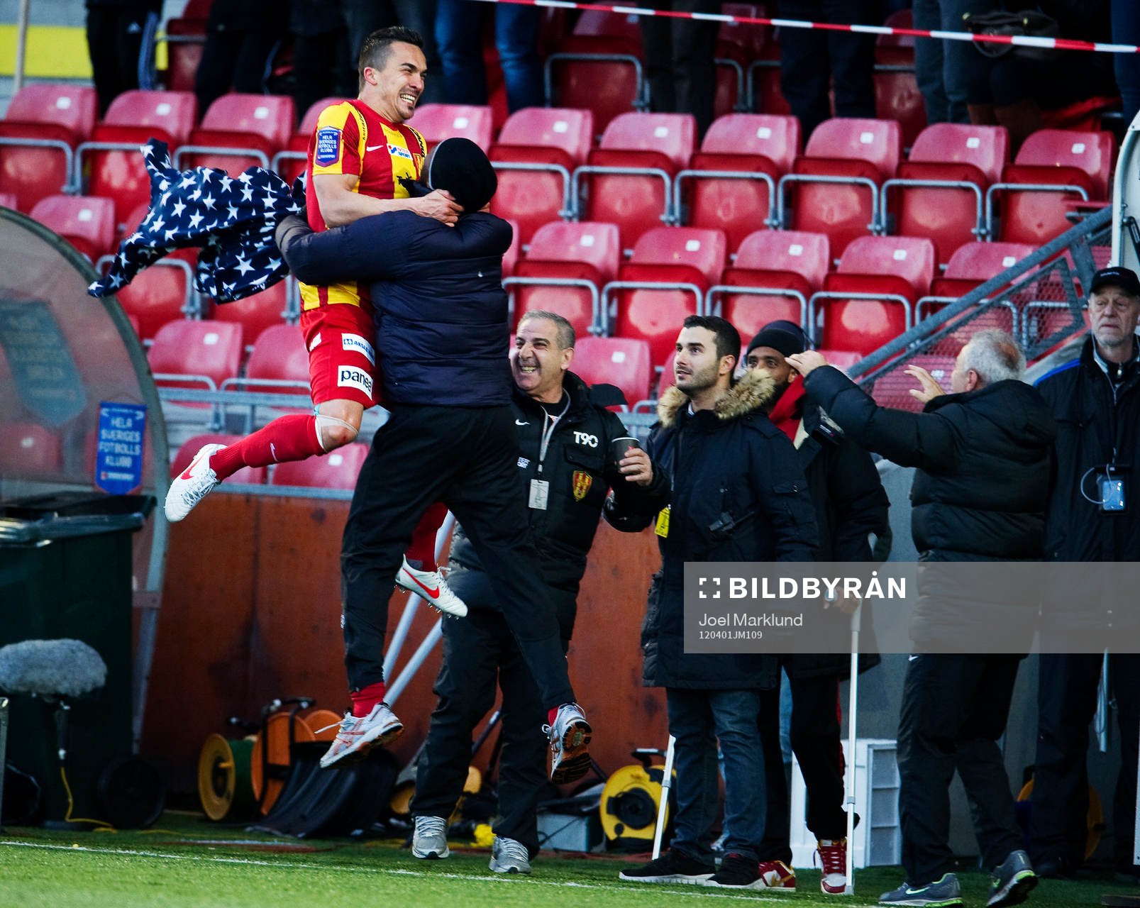  Admir Aganovic, Syrianska, jubel efter sitt 2-1-mål.