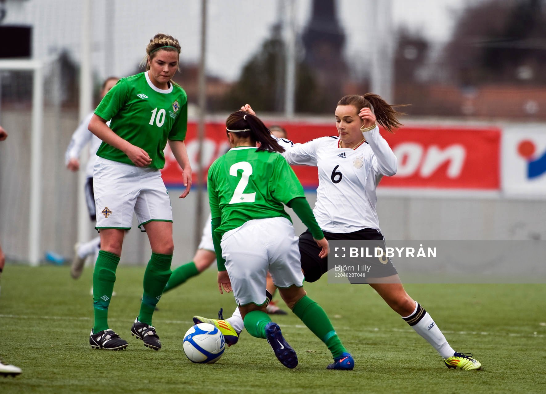  Aoife Lennon, Nordirland och Lina Magull, Tyskland.