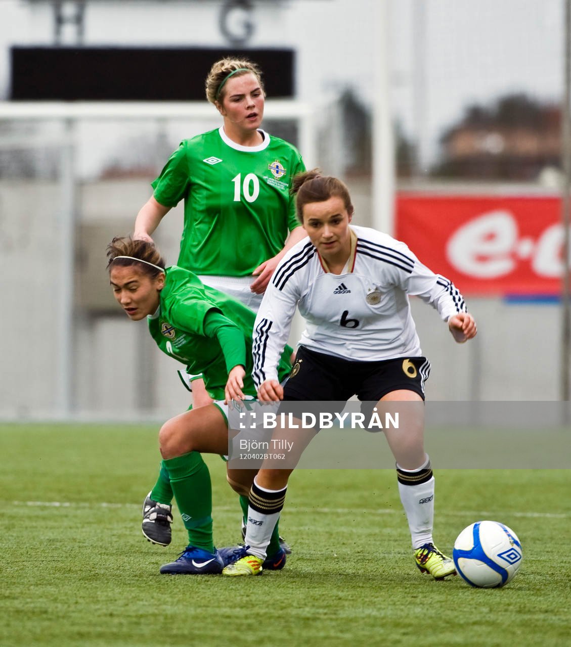  Alex Hurst, Aoife Lennon, Nordirland och Lina Magull, Tyskland.