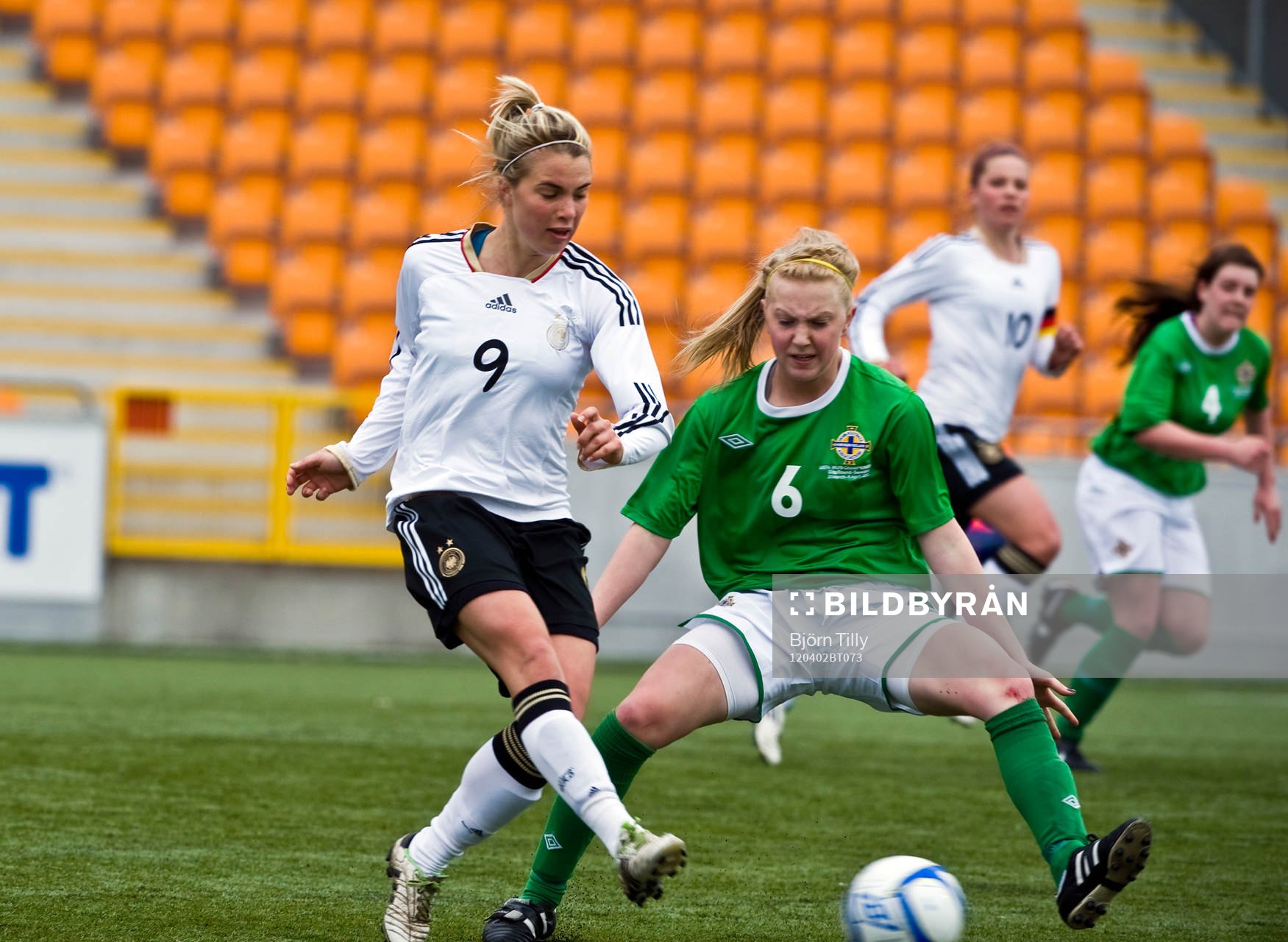 Sandra Starke, Tyskland och Nicole Connolly, Nordirland