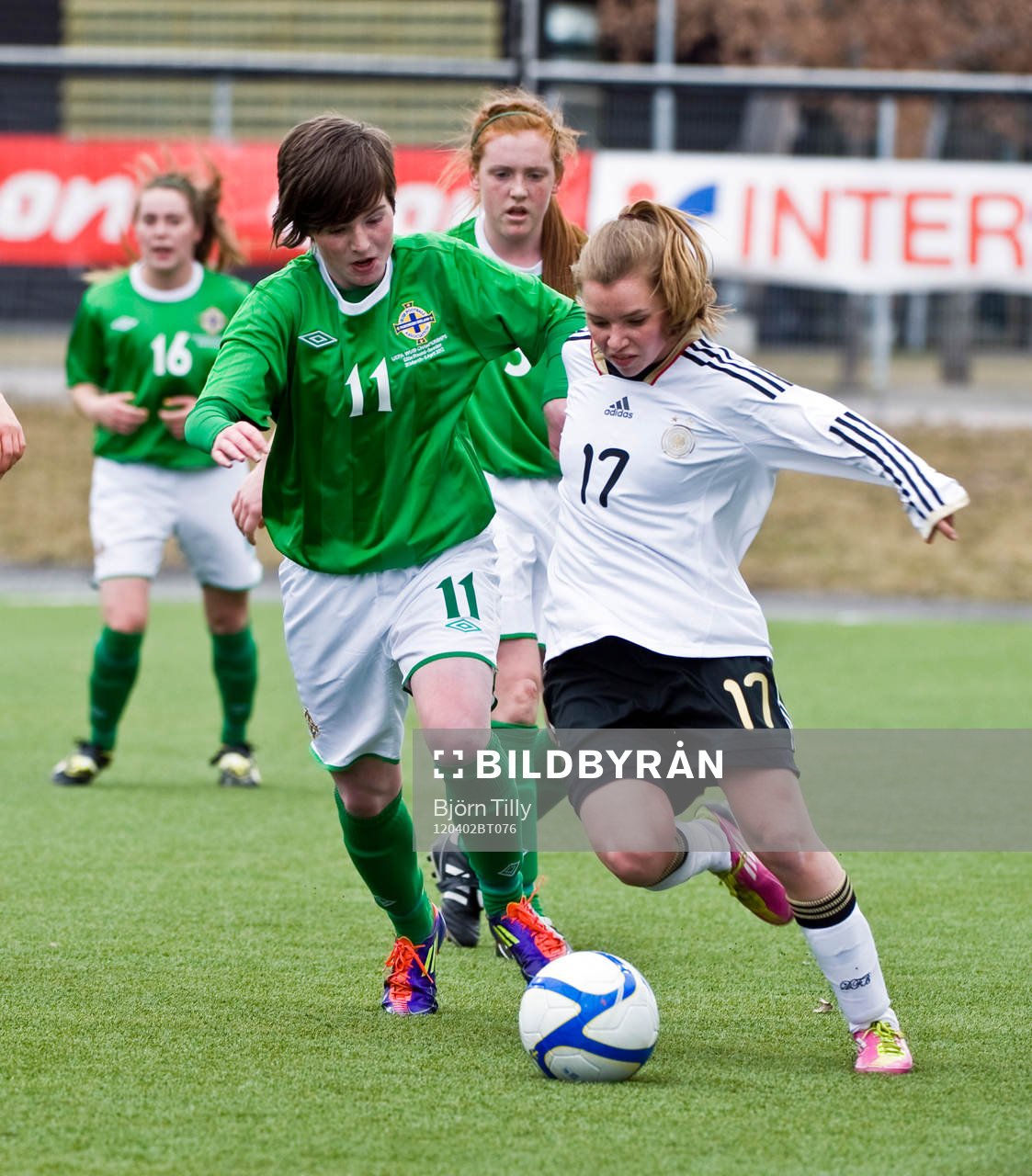 Kristy McGuinness, Nordirland och Linda Dallmann, Tyskland