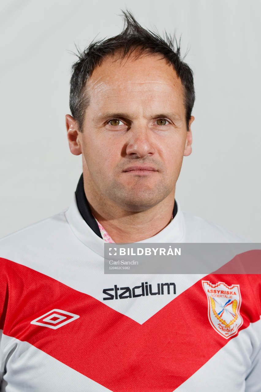 Azrudin Valentic, tränare, Assyriska
