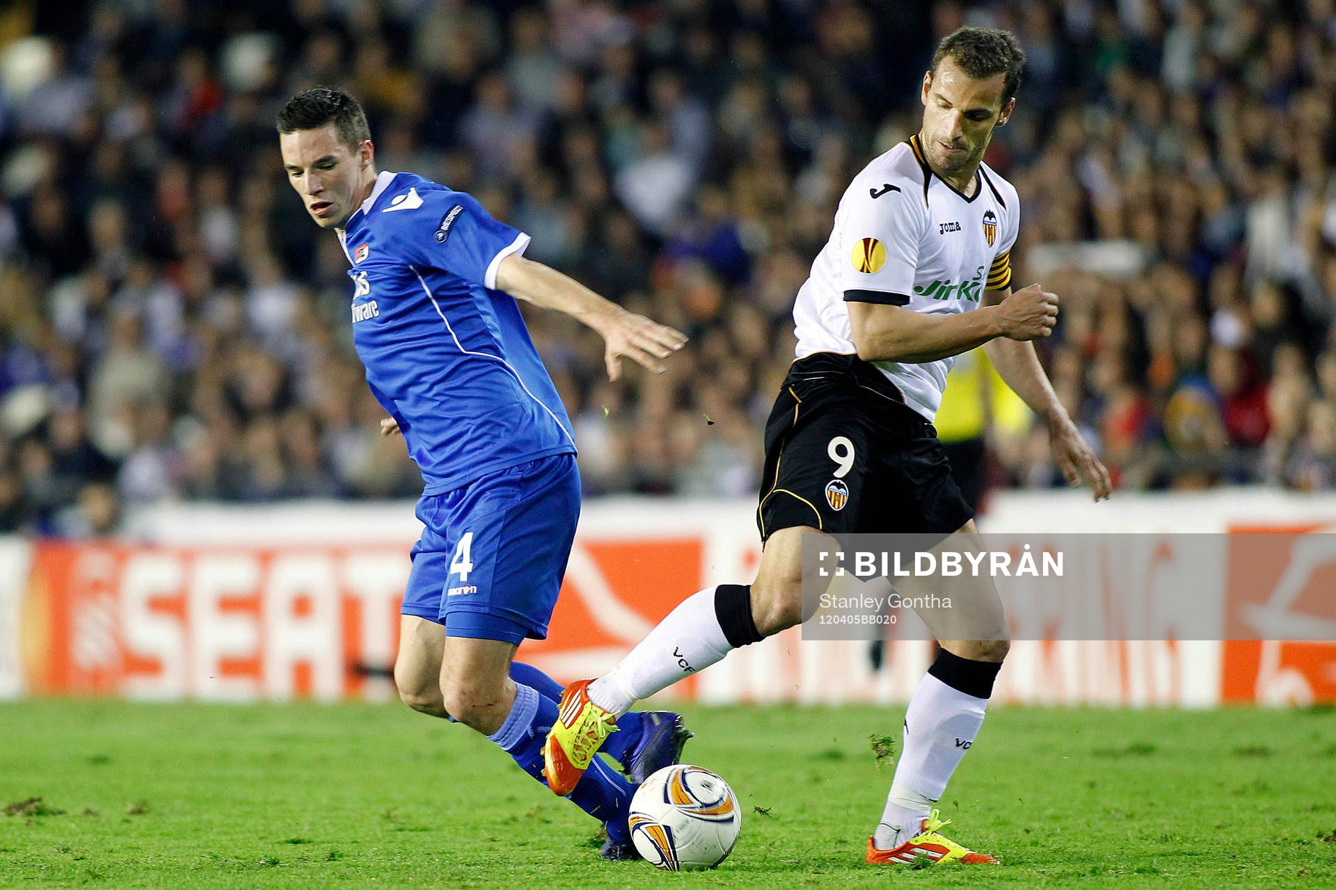 Nick Viergever, AZ och Roberto Soldado, Valencia