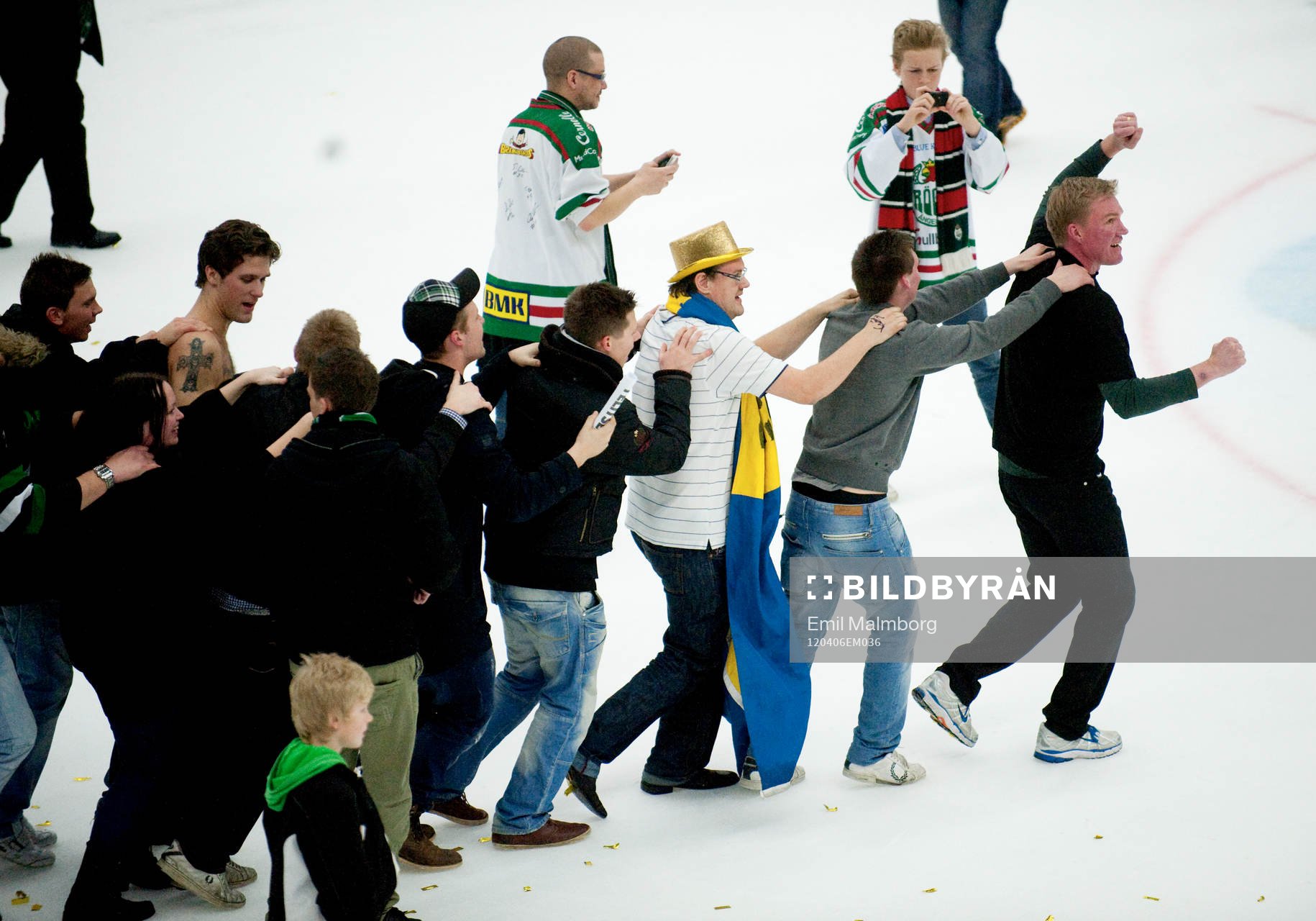 Stort jubel när Rögle spelat sista matchen och är klara