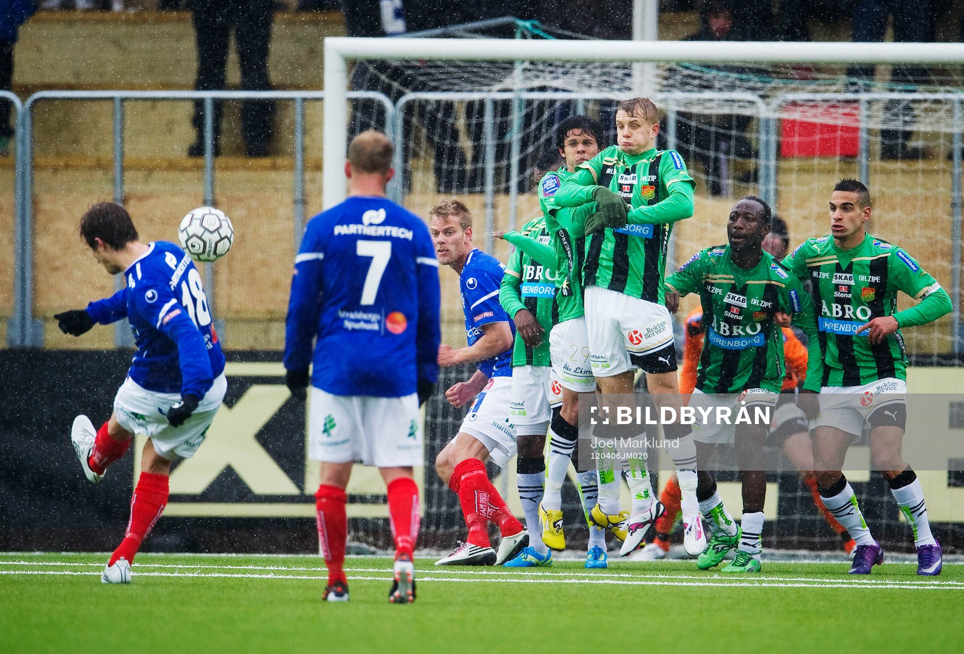 Jesper Arvidsson, Åtvidaberg, skjuter in det