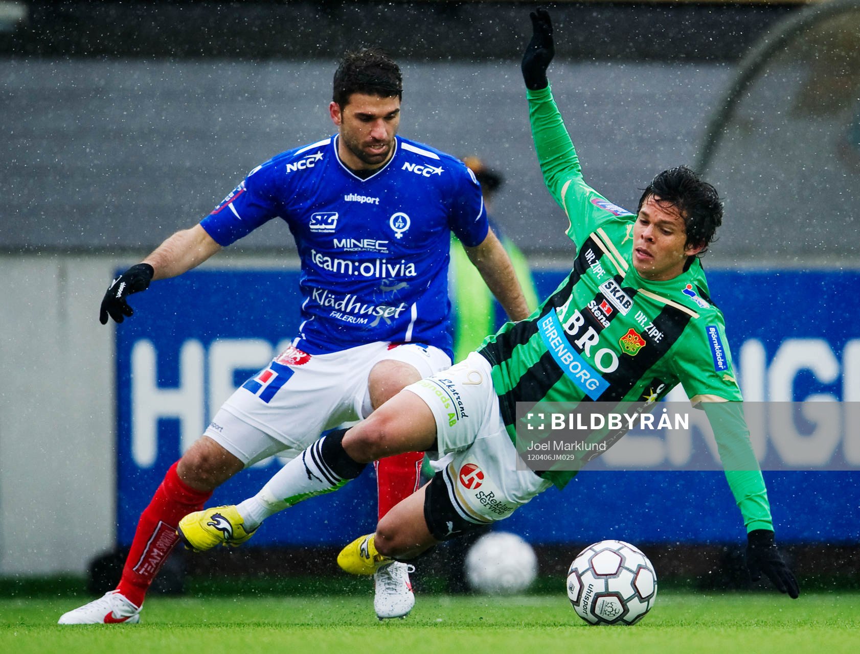 Mattias Mete, Åtvidaberg, stoppar Romário Pereira