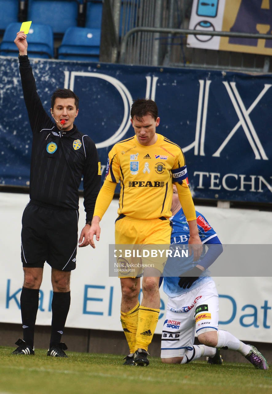 Bojan Pandzic, domare, gult kort, varning till Marcus