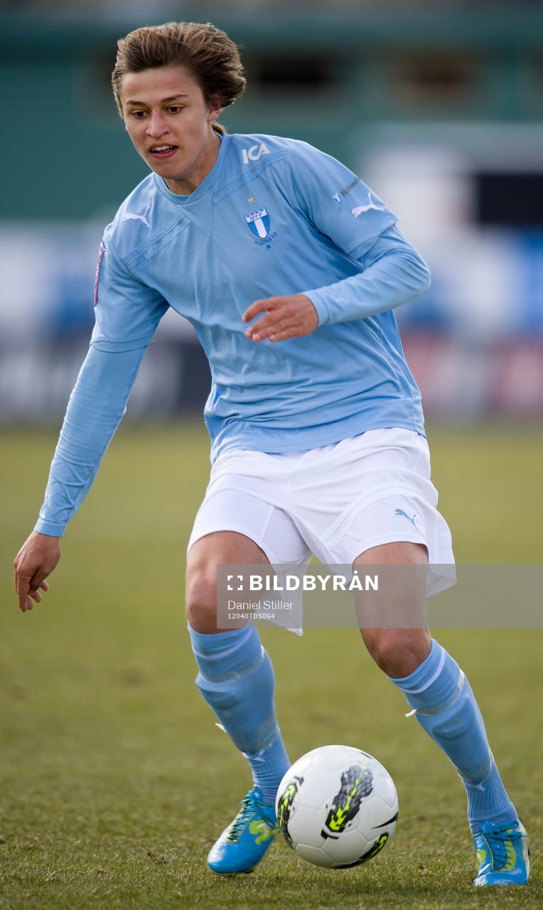 Simon Thern