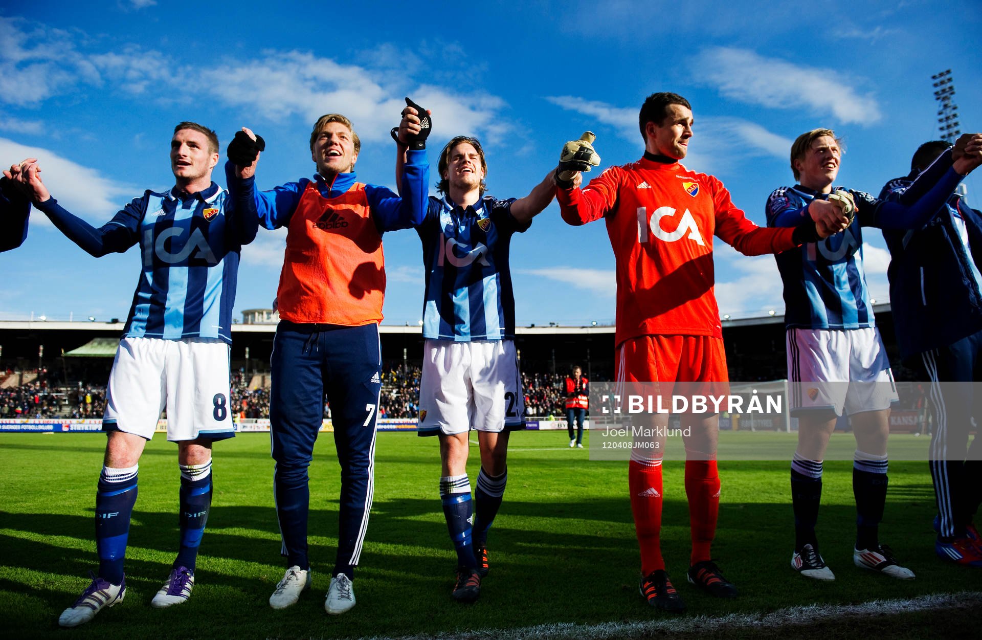 Djurgården-spelarna jublar
