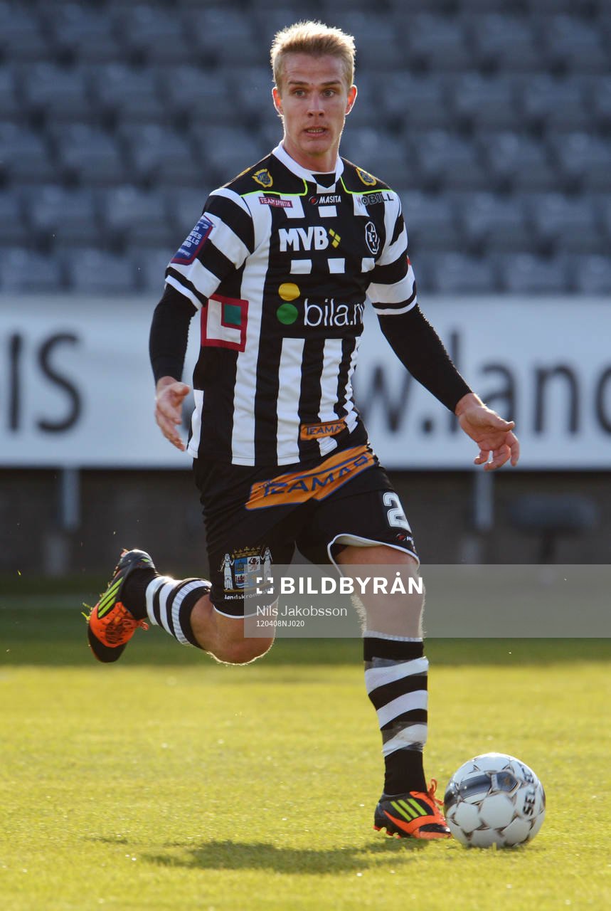 Linus R Olsson