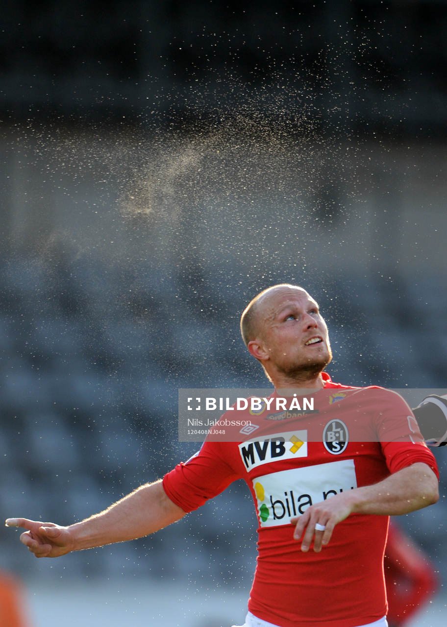 svetten yr om Nicklas Carlsson, Brommapojkarna
