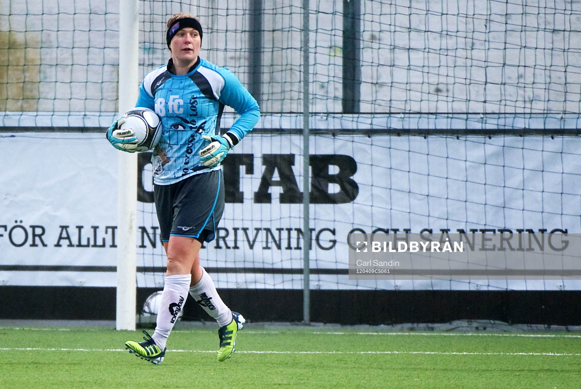 Thora Helgadottir, målvakt