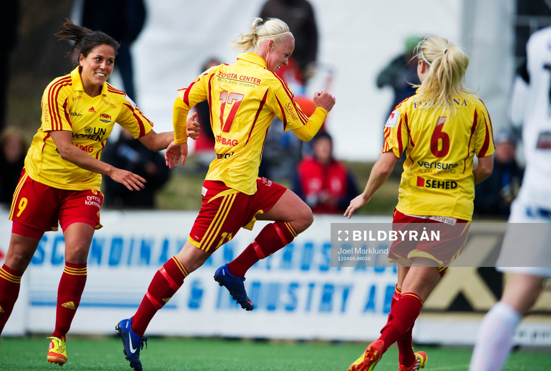 Caroline Seger, Tyresö, jubel