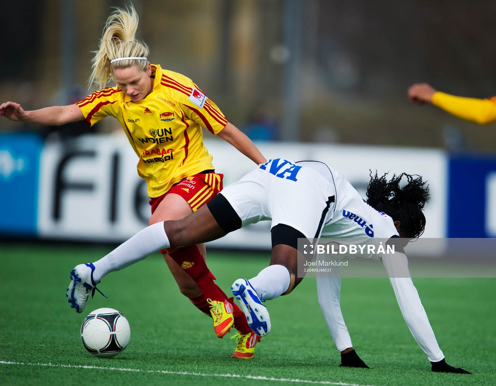 Lisa Dahlkvist, Tyresö, vinner en duell mot Sarah Michael,