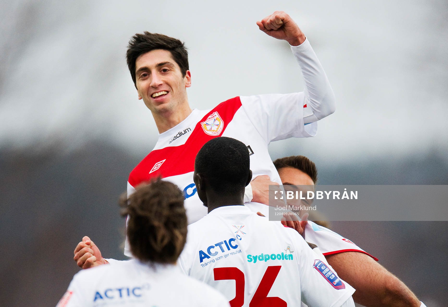 Nahir Besara, Assyriska, jubel