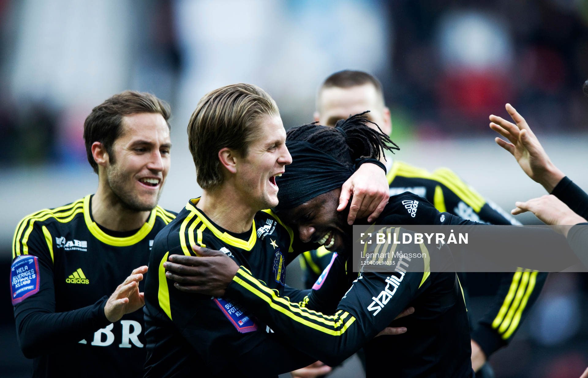 0-1 Martin Mutumba, AIK, grattas av Martin Lorentzon