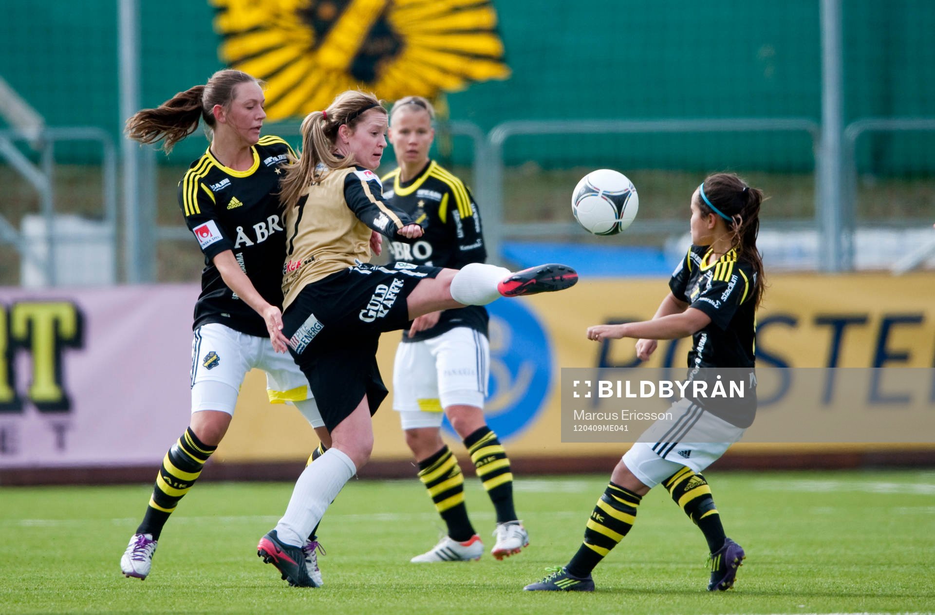 Jennifer Nobis, Piteå