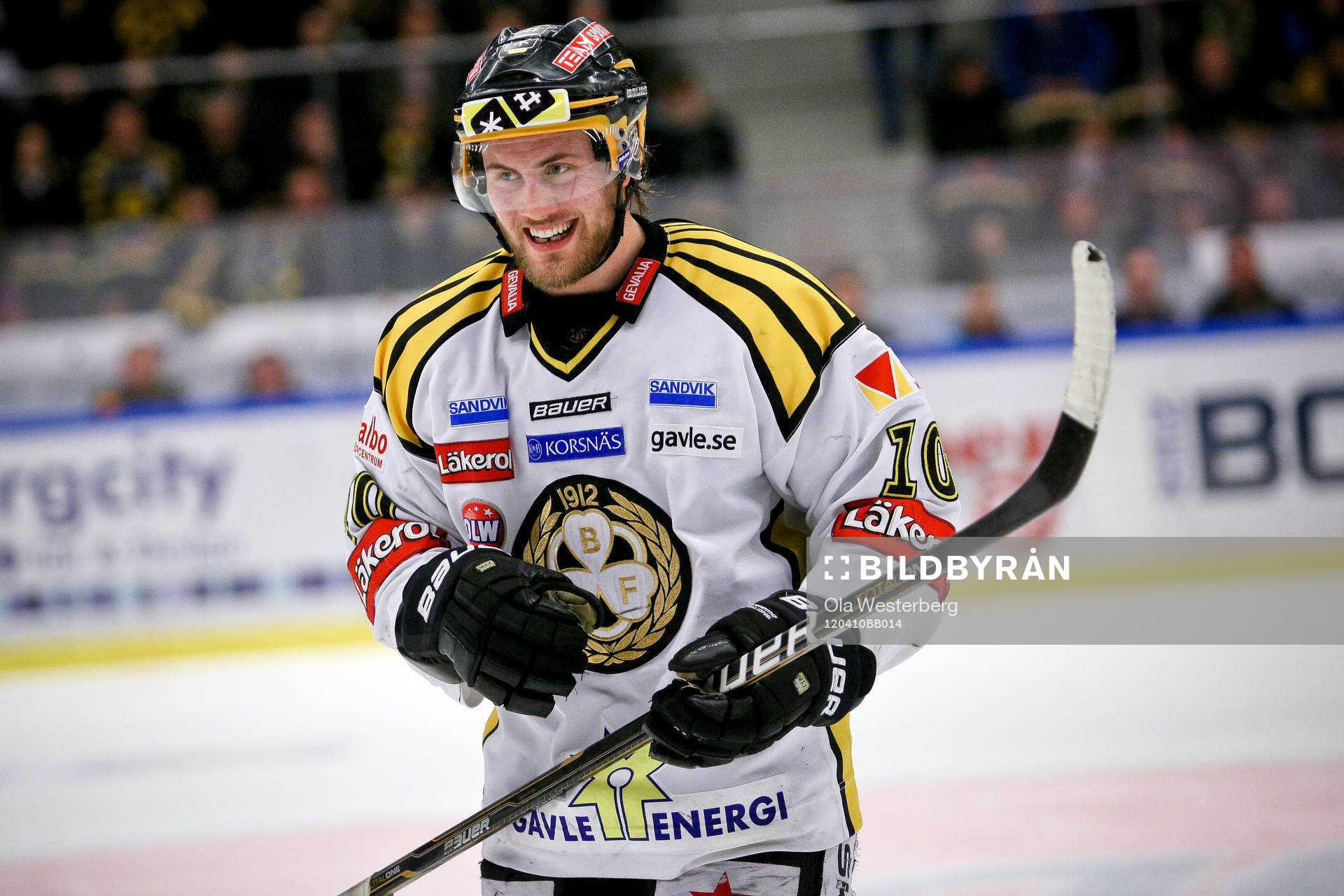 En glad Johan Larsson, Brynäs