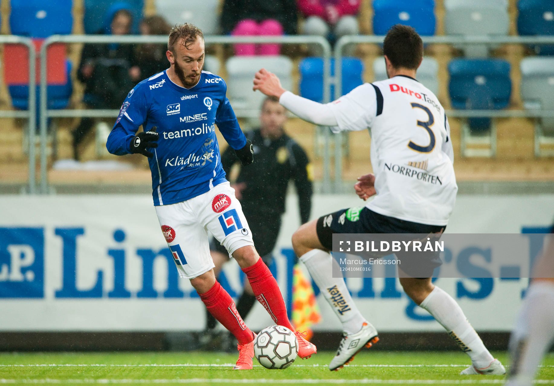 Magnus Eriksson, Åtvidaberg fintar Linus Malmborg, Gefle