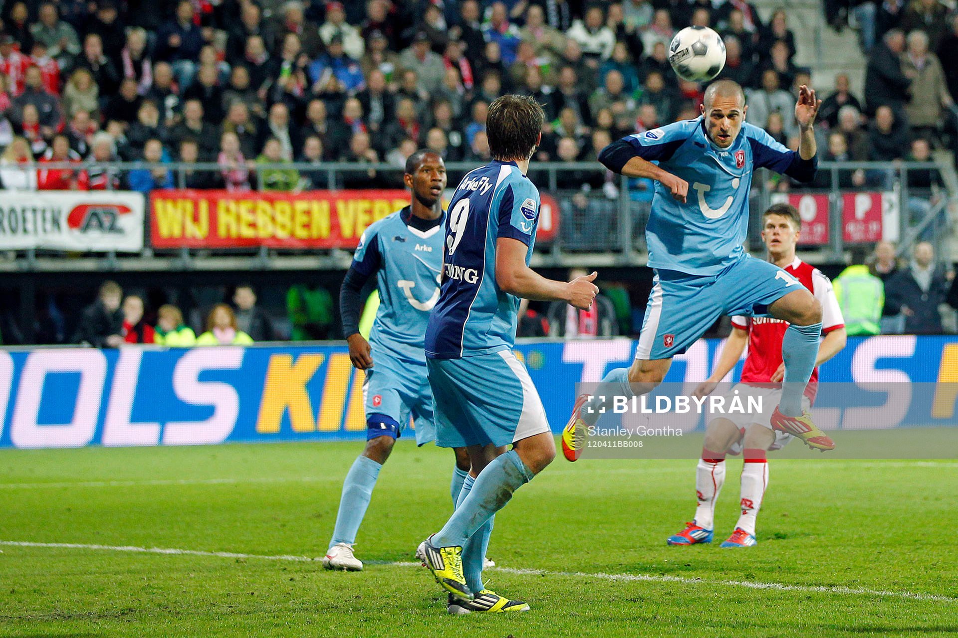 Emir Bajrami, Twente, gör 2-2