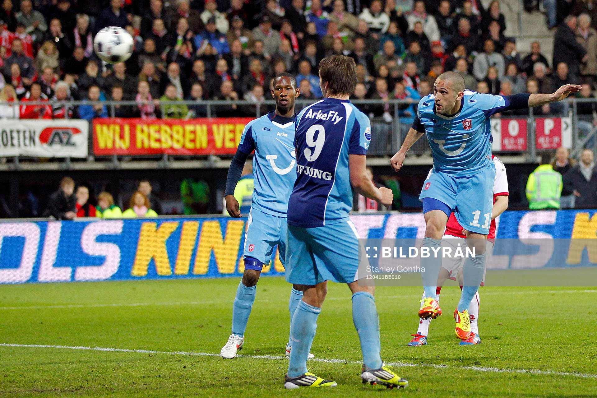 Emir Bajrami, Twente, gör 2-2