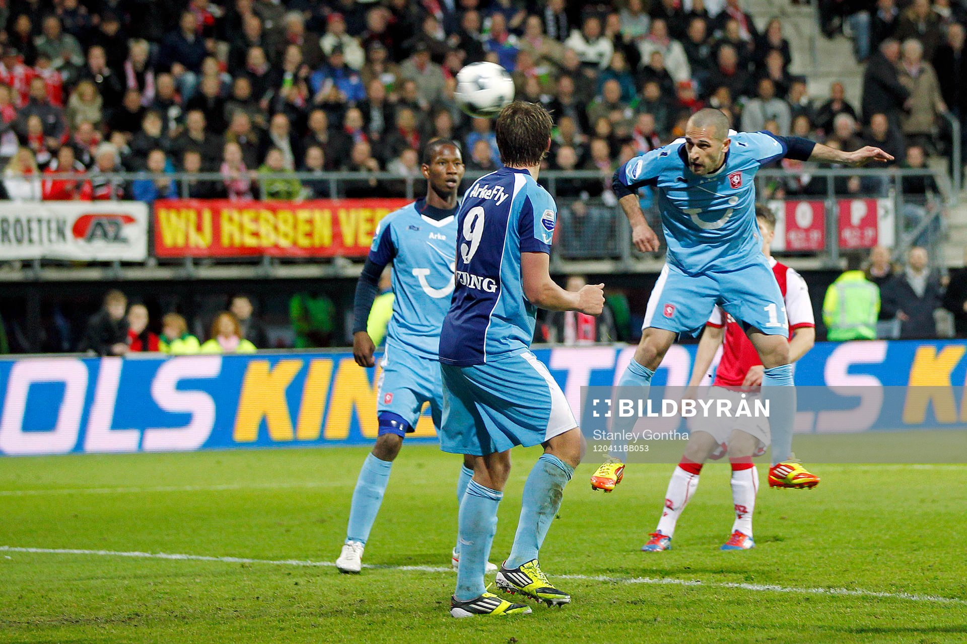 Emir Bajrami, Twente, gör 2-2