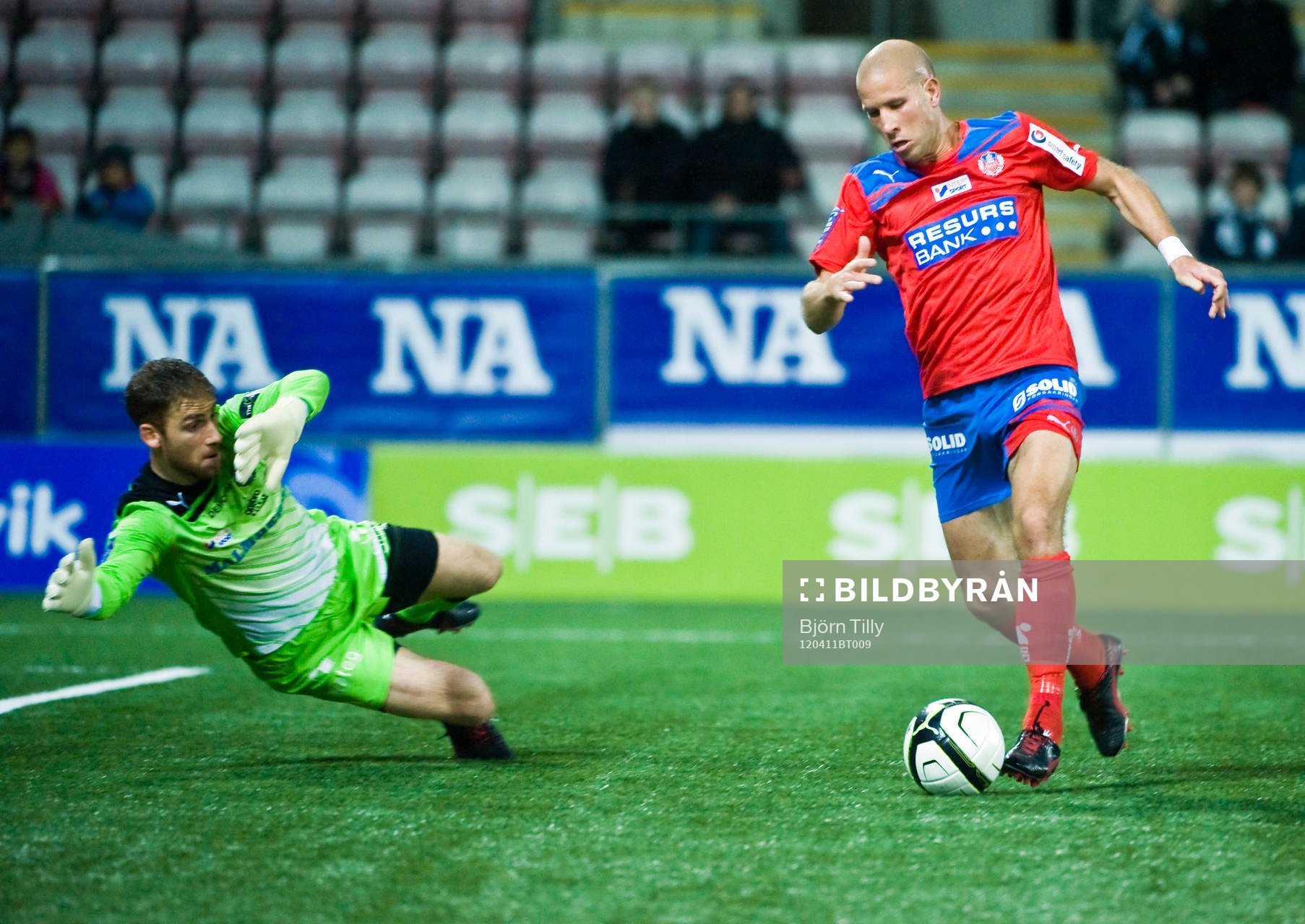 Tomer Chencinski, målvakt, Örebro och Mattias Lindström,