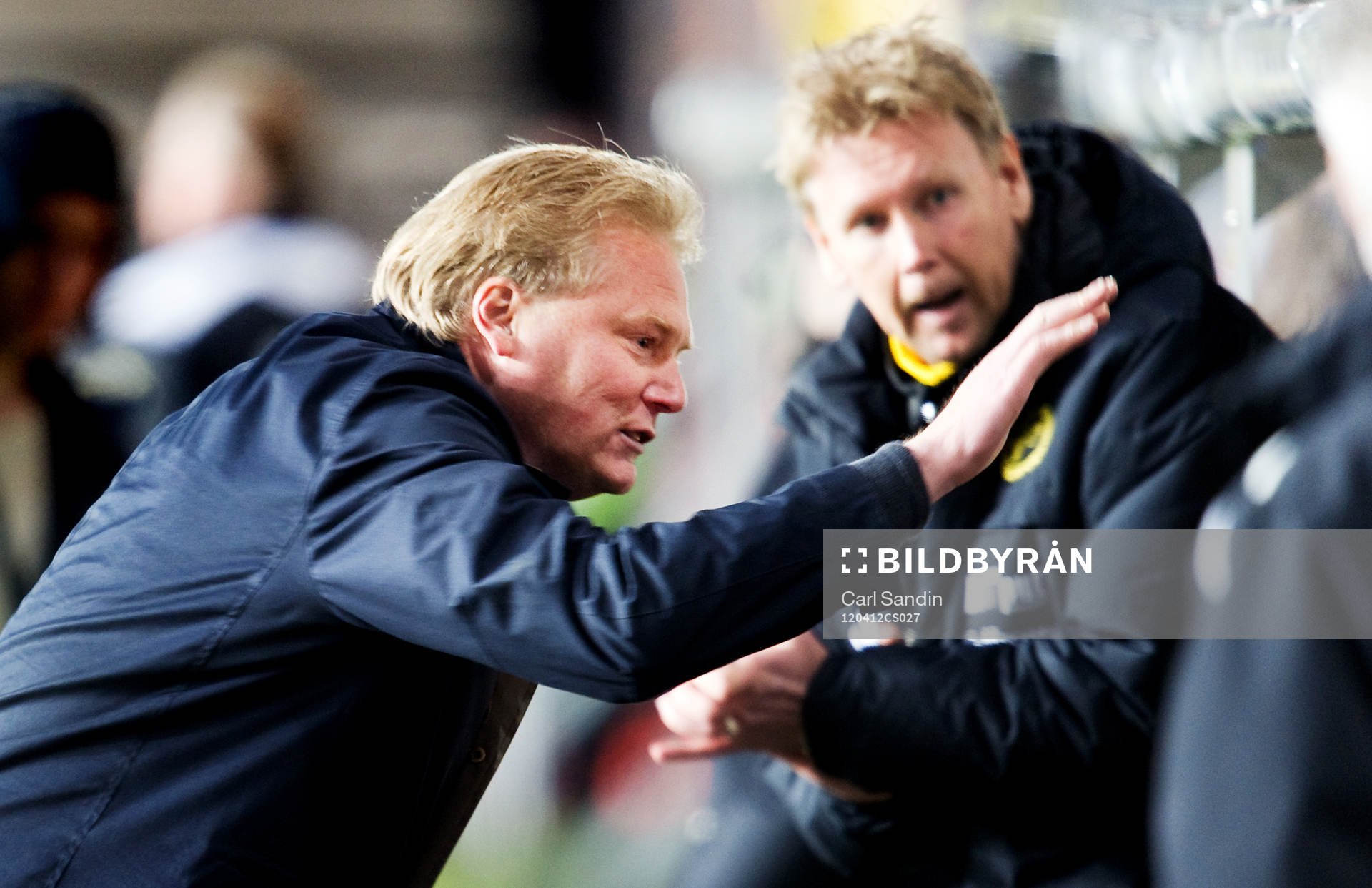 Jörgen Lennartsson, tränare Elfsborg. I bakgrunden Peter