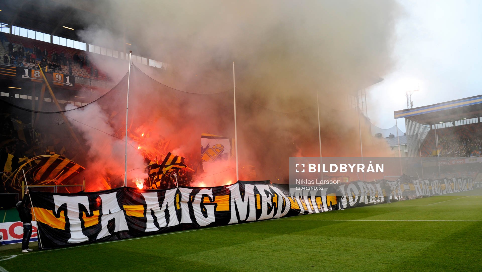 Struligt på norra stå som vanligt när AIK spelar. Denna