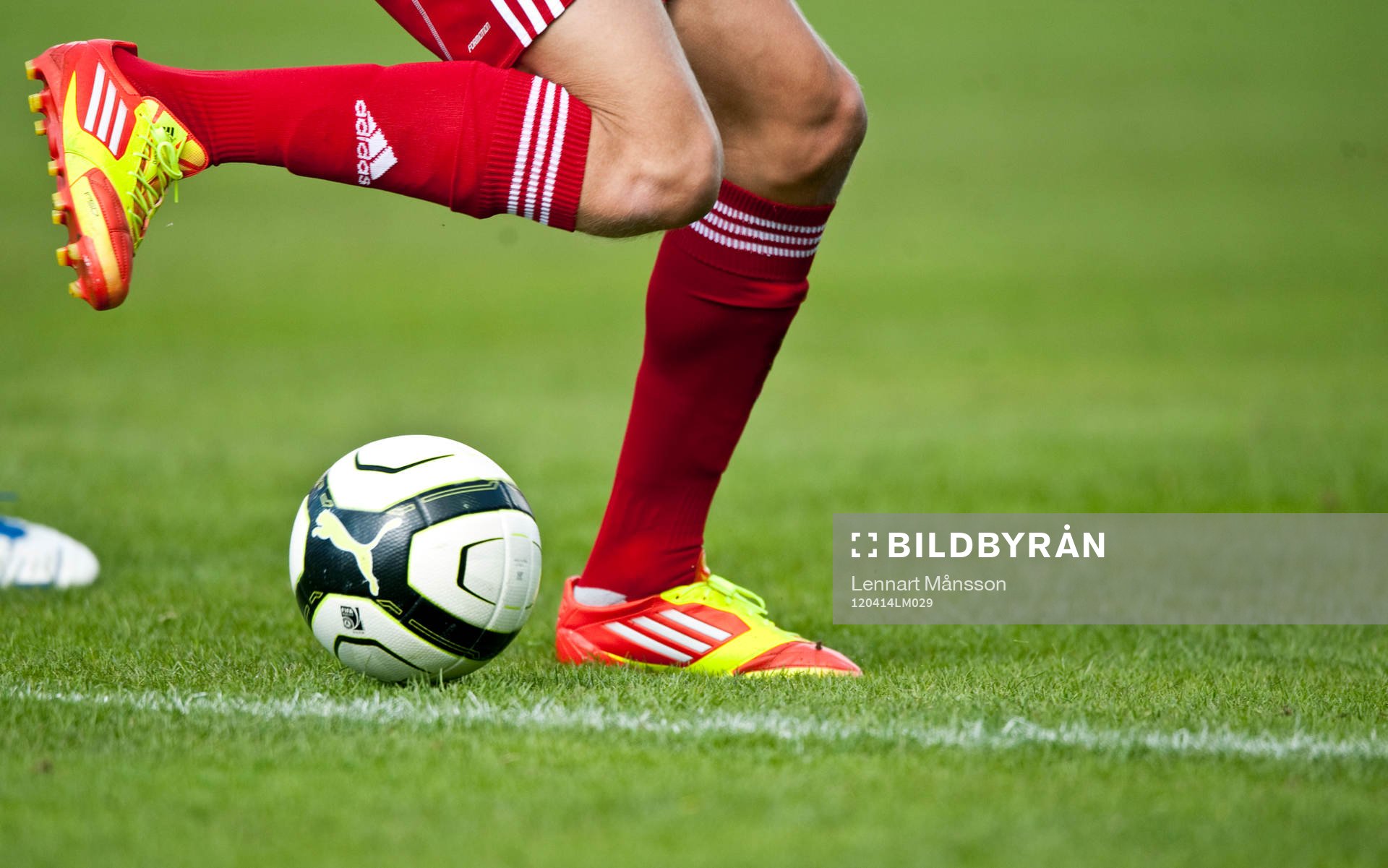 Fot, boll, moderna fotbollsskor, genre